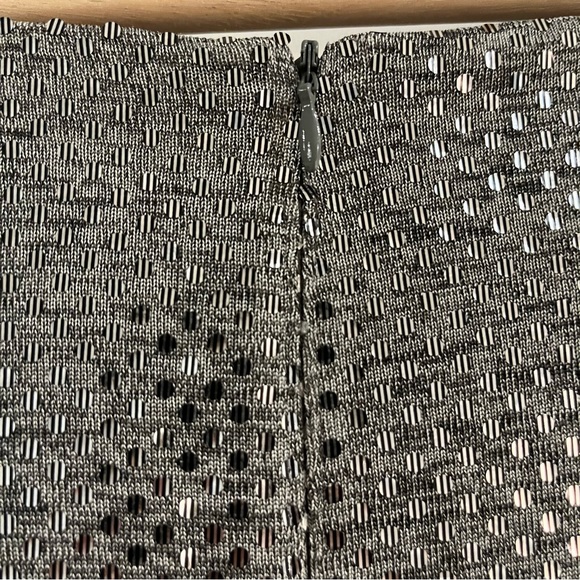 NWT Vince Camuto Silver Metallic Dress Sz 14 - Picture 7 of 9